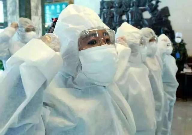 h7n9是哪一年爆发，H7N9是哪年（特朗普的美国真的脆弱不堪吗）