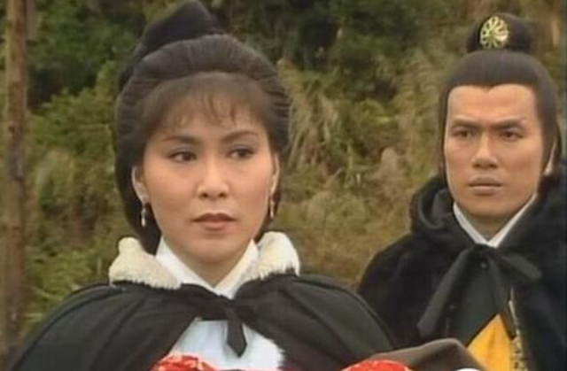 晓寒深处相对浴红衣什么意思，春波碧草晓寒深处相对浴红衣是什么意思（“射雕三部曲”母亲形象大揭秘）