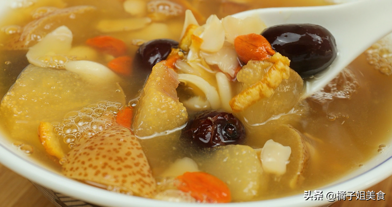 图片[6]-【陈皮莲子雪梨汤】做法步骤图 止咳化痰效果佳 孩子爱喝-起舞食谱网