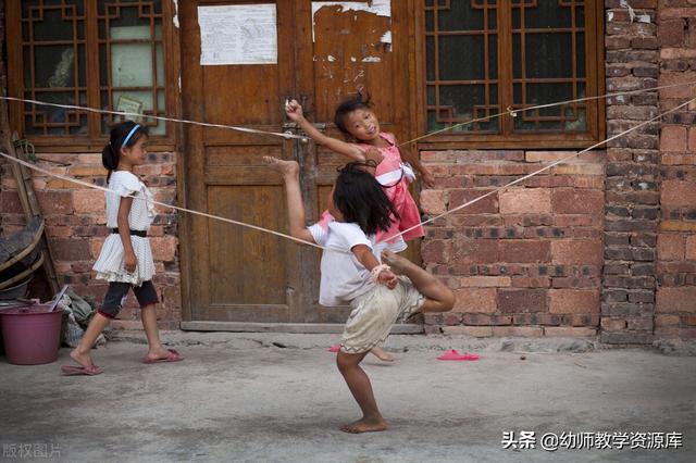 幼儿叠衣服顺口溜，幼儿叠被子顺口溜（骑马打仗...小时候的顺口溜你还记得哪些）