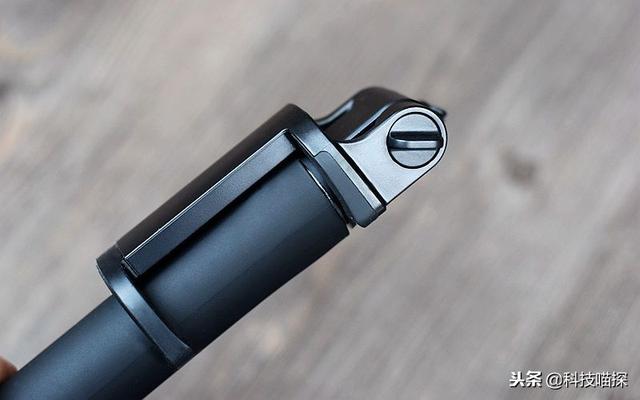 小米手机如何用线控式自拍杆！亲测可行，小米手机自拍杆遥控如何使用（自拍杆体验之——小米自拍杆线控版体验）