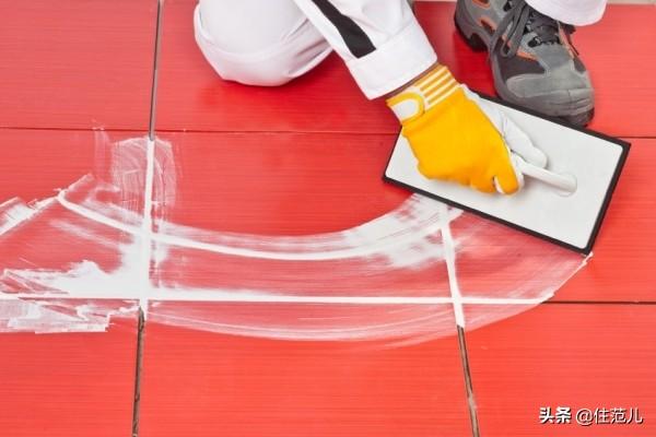 家装瓷砖美缝价格怎么收费 深圳100平美缝包工包料大概多少钱，家装瓷砖美缝价格怎么收费（其实400就能搞定）