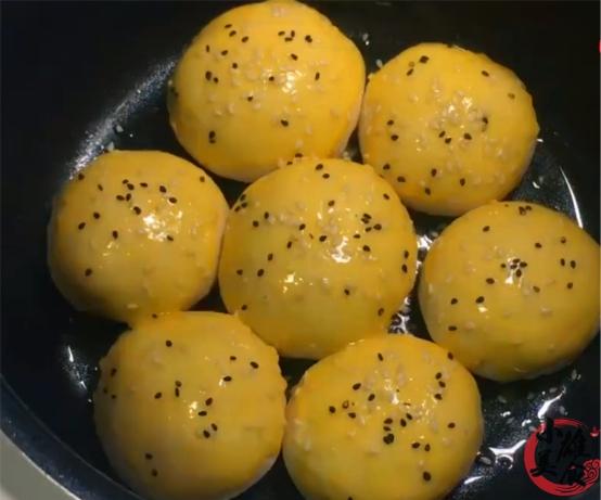 电饭煲做面包简单方法，电饭锅做面包的方法和步骤（最适合在家做的“电饭锅面包”不含添加剂）