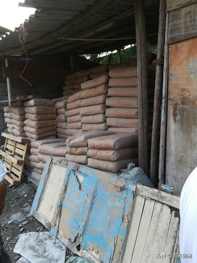 砌墙用粗砂还是细沙，砌筑砂浆中砂还是细沙（砌筑砂浆的主要材料有哪些）