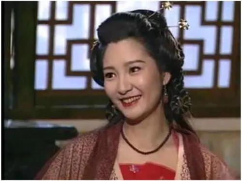 李莫愁有什么绯闻，“李莫愁”雪梨的火辣情史