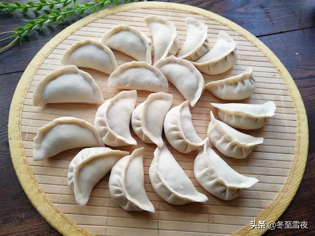 驴肉饺子馅配什么菜,驴肉饺子配什么菜(手把手教你驴肉馅蒸饺的做法)