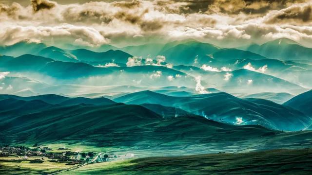 丁真老家在哪里，丁真家住哪里（丁真的老家甘孜，早该爆红了）