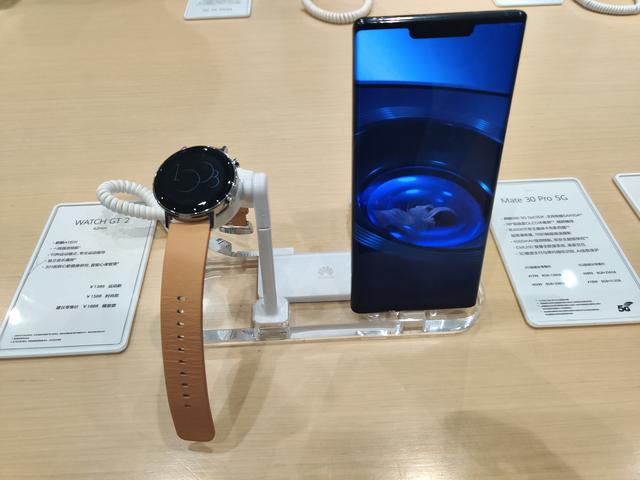 华为nova6，华为nova6全网通5g手机（拿它和荣耀V30比差价）