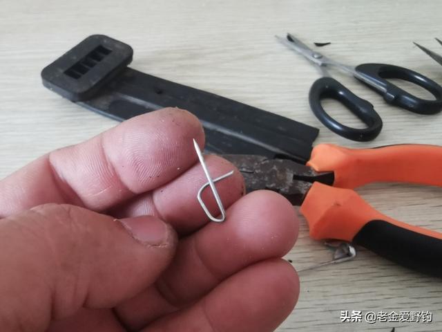 绕线器怎么用，绕线器怎么用（新手也能绑出内绕线鱼钩）