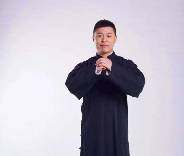 郭德纲收徒，郭德纲收徒顺序辈分（《德云社1/4世纪恩怨》）