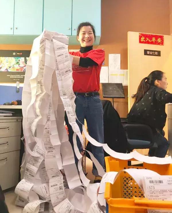 达芙妮女鞋怎么样，达芙妮女鞋是什么档次（这个女鞋品牌为何能逆势崛起）