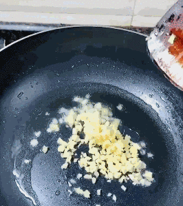 如何制作花甲粉，怎样做花甲粉（花甲粉这么做简单又美味）