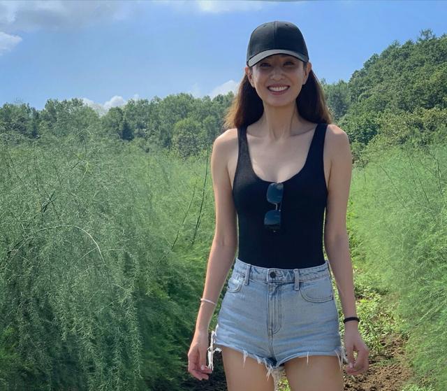 郑希怡演过的电视剧，郑希怡演过哪些电视剧（郑希怡气场强大观众直呼帅气）