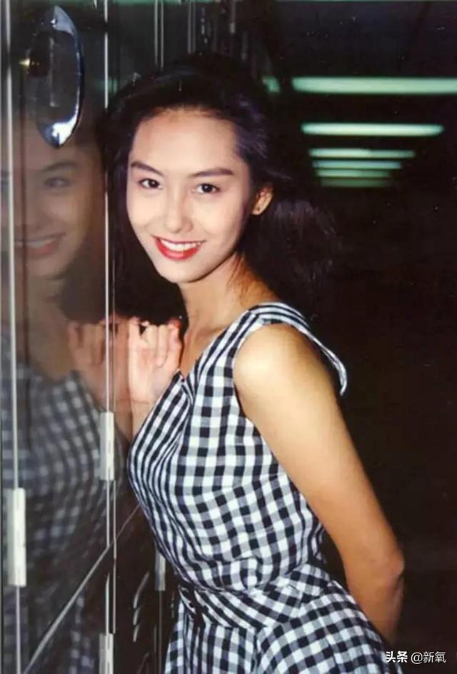 钟楚曦个人资料，钟楚曦个人资料简介（钟楚曦的广东式身材，我酸了）