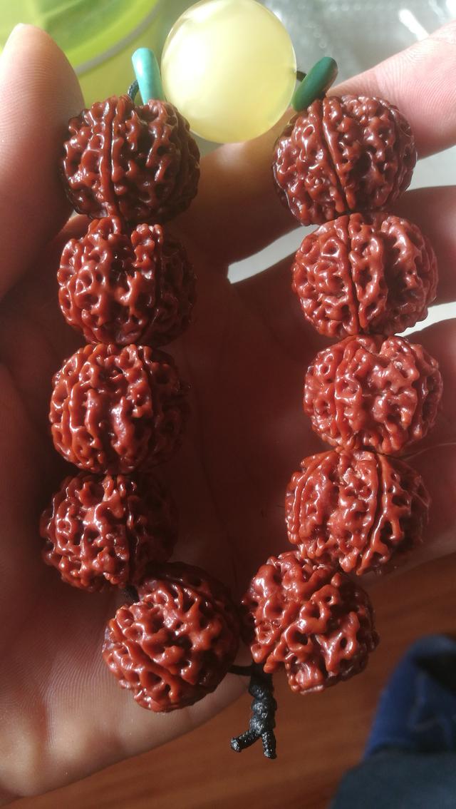 怎么分辨机刷药泡文玩核桃，机刷核桃用什么药水泡（其实有可能是你的方法不对）