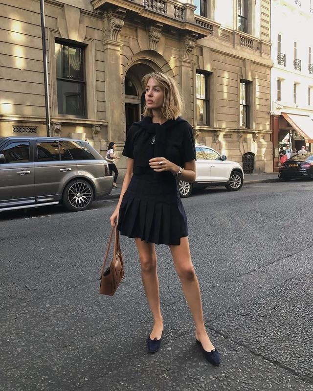 胸大背宽显瘦，胸大腰粗上身丰满