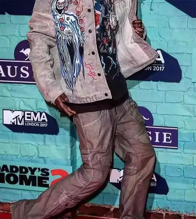 aape怎么读，aape怎么读英文（3500美金的一件卫衣）