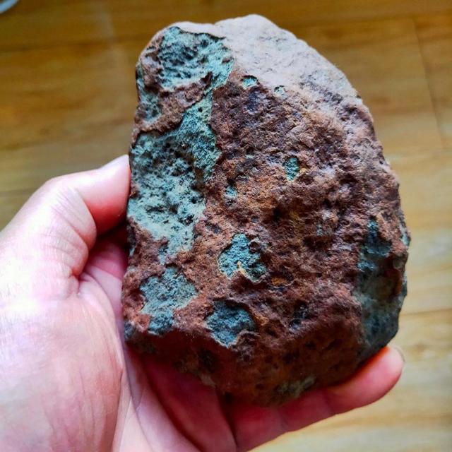 大浪淘沙始见金，大浪淘沙始见金的意思（大浪淘沙始见金的意思刘禹锡浪淘沙）