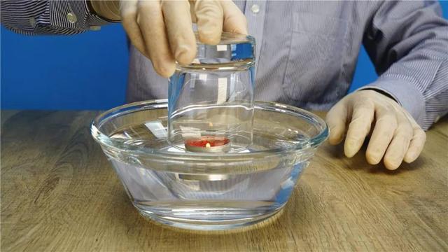 蜡烛为什么可以燃烧，蜡烛为什么可以燃烧（你能让蜡烛在水底下燃烧吗）