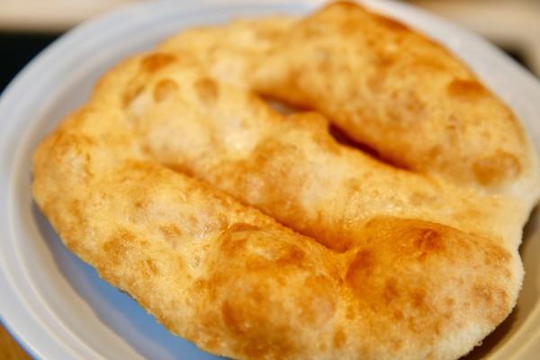 炸油饼面怎么和，炸油饼怎么和面（20年老店的炸油饼配方）