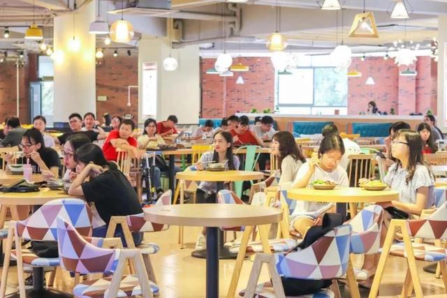 广州康大职业学院，广州康大职业技术学院在青海招生人数、录取分数线、位次[2022招生计划]（广东大学巡礼-广州康大职业技术学院）