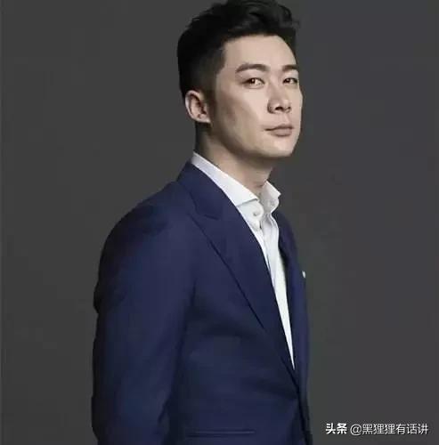 演红高粱中男主角的演员叫什么名字,红高粱主角是谁