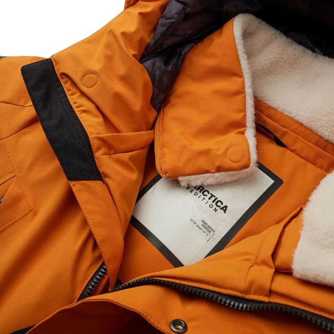 云南少数民族服饰，云南各民族的服饰（体育生羽绒服火了）