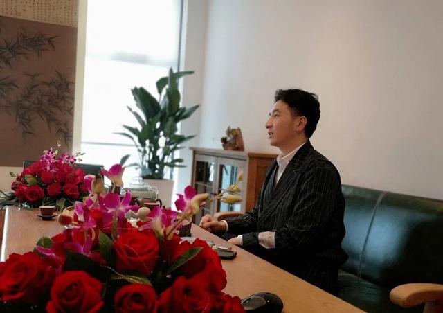 通灵人看见朱小贞一家，通灵人说朱小贞（林生斌捐赠的水井被打开）