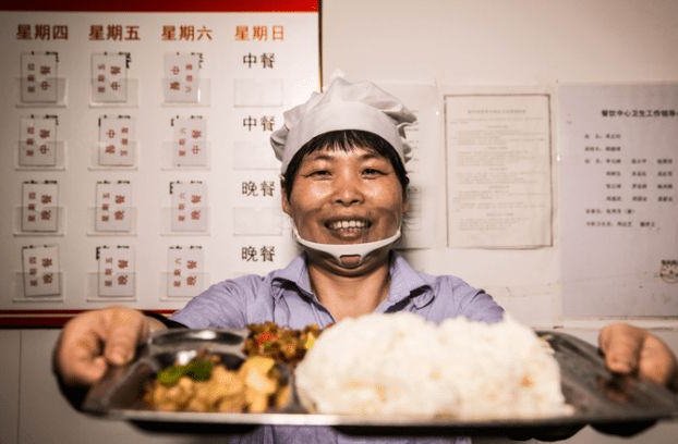 吐槽学校的食堂（大学食堂又上热搜）