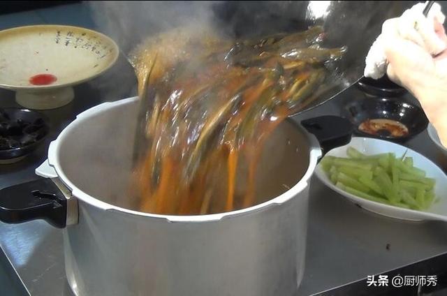 家常泥鳅的做法大全，家常泥鳅怎么做（制作简单、香辣可口）