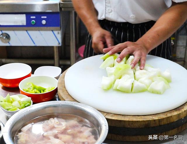 冬瓜炖鸡汤最佳做法，绝招全在这