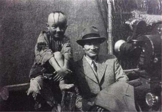 木行念什么，一个木字旁一个行念什么（“三毛”究竟经历了什么）