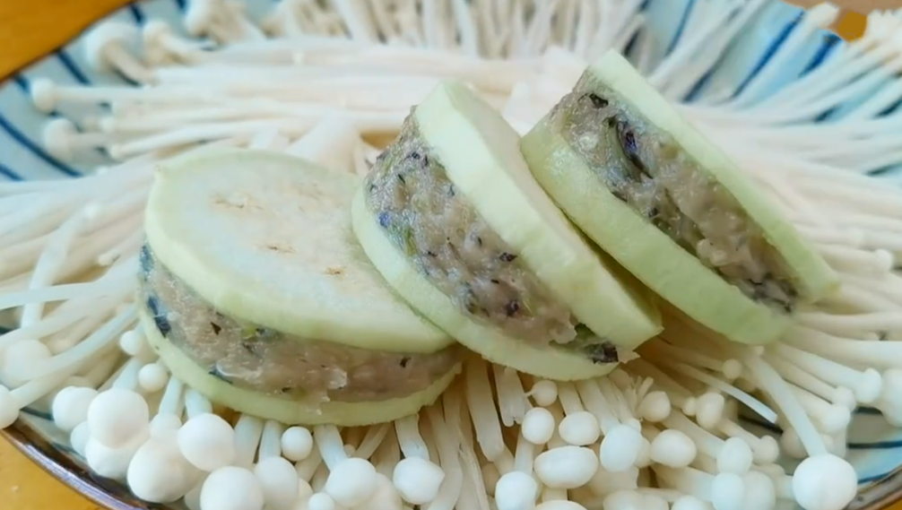 圖片[4]-【金針菇蒸茄盒】做法步驟圖 上桌就被搶光 比吃肉香-起舞食譜網