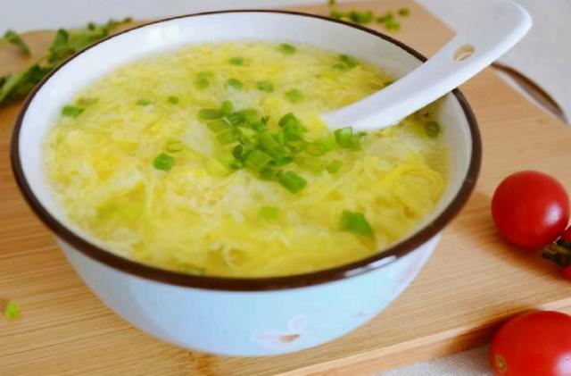 鸡蛋汤的做法，鸡蛋汤的做法和配料（不要直接倒蛋液）