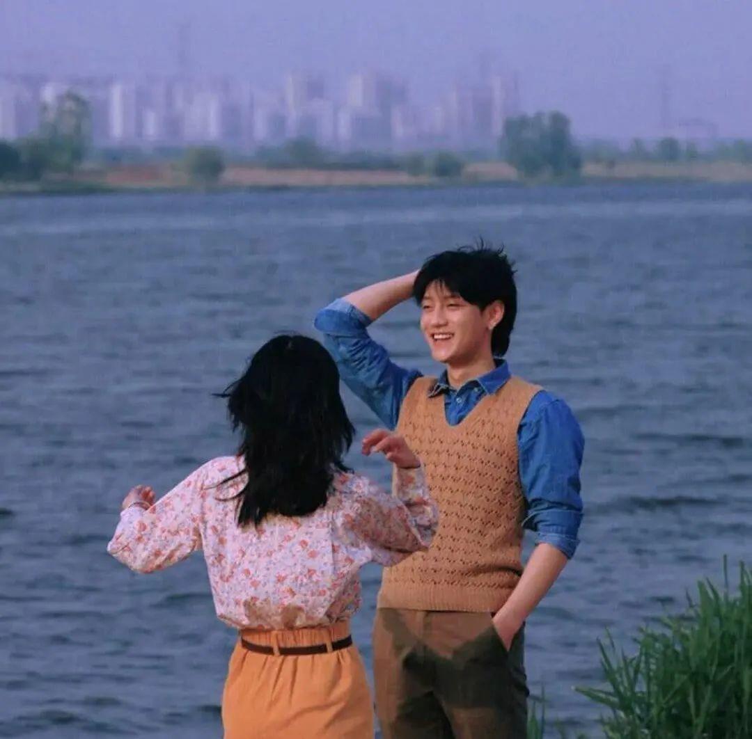 文艺森系情侣头像一对，沫兮 高清森系文艺一对两张情侣头像微信（森系情头 好看）