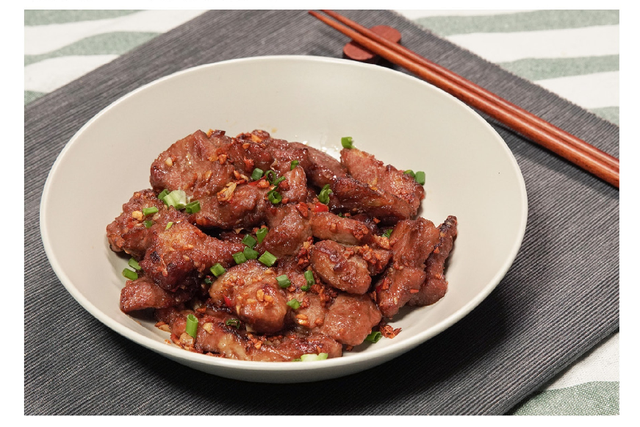 猪扒皮什么意思,猪扒是啥意思(为什么煎东西老煎糊)