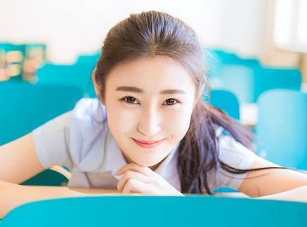 内向的人怎么谈恋爱，跟性格内向的人谈恋爱的技巧（性格内向的人怎么谈恋爱）