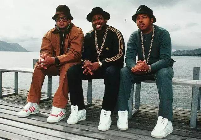 椰子鞋带的系法图解，椰子鞋怎么系鞋带（GD的“鞋带反系”教程已出）