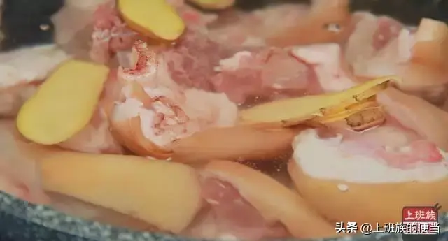 猪蹄怎么炖好吃，清汤猪蹄怎么炖好吃（猪蹄学会这样炖）