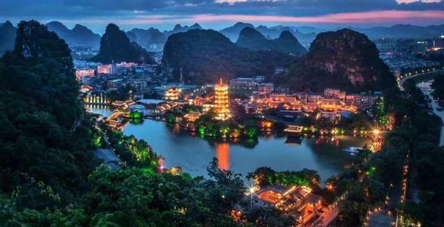 广西的省会是哪个城市，南宁市中心是哪个区（曾经做过540年的广西省会城市）