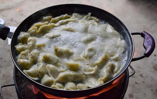 饺子煮多长时间，饺子煮多久（3种“福气馅”饺子别忘端上桌）