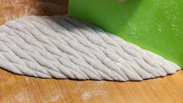 食材黑馒头的做法窍门，黑米做馒头