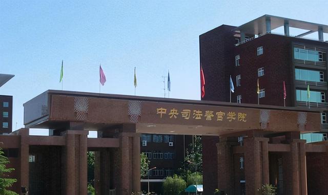 石家庄铁道大学是几本，石家庄铁道学院是几本（河北有所二本大学“随缘招生”）