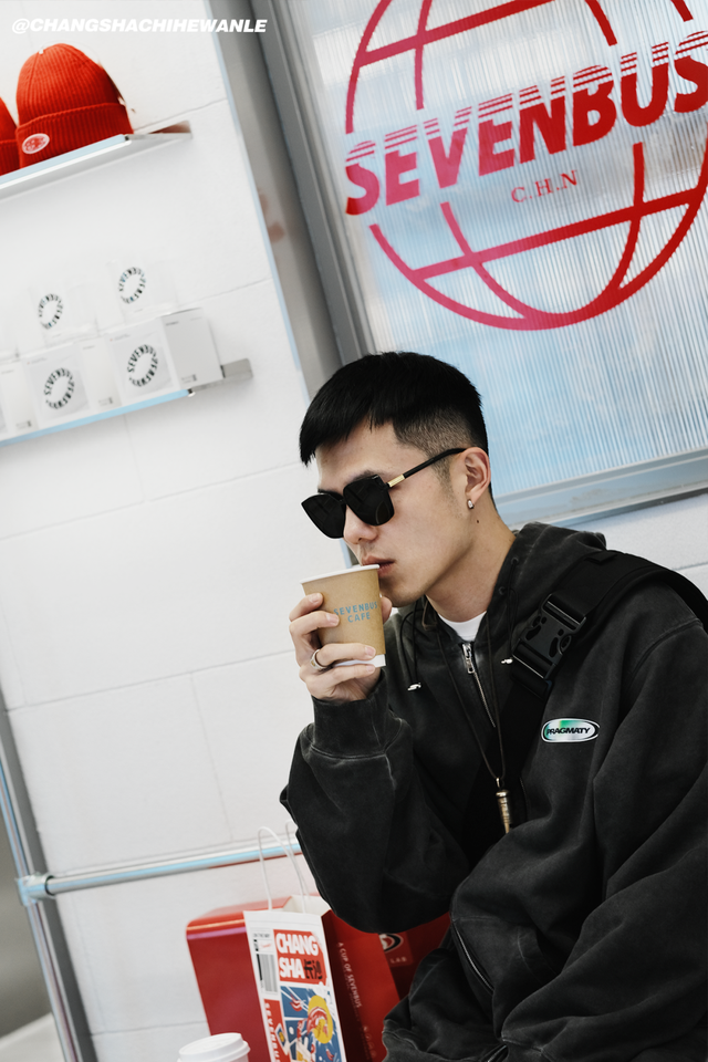 sevenbus奶茶店，seven7香港店（SEVENBUS空降国金街）