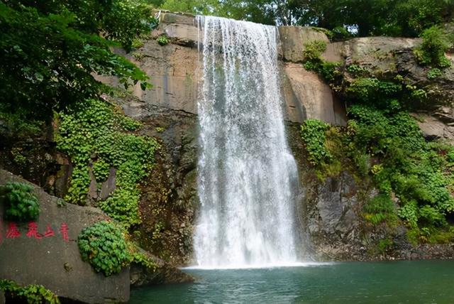 青山沟什么时候去最好，青山沟旅游攻略（门票128游客却络绎不绝）