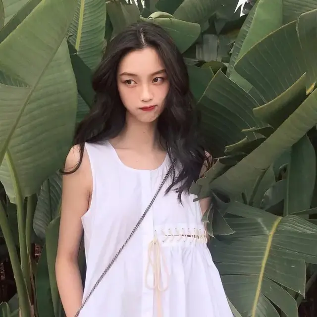 超拽霸气女生头像，女生头像霸气超拽 ᴮᵉ ⁿᵉⁱᵗʰᵉʳ ᵍᵉⁿᵗˡᵉ ⁿᵒʳ ⁱⁿᵈⁱᶠᶠᵉʳᵉⁿᵗ.微信（什么事都可以努力）