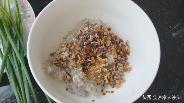 豆腐鱼的家常做法简单又好吃，出锅孩子吃撑还想吃