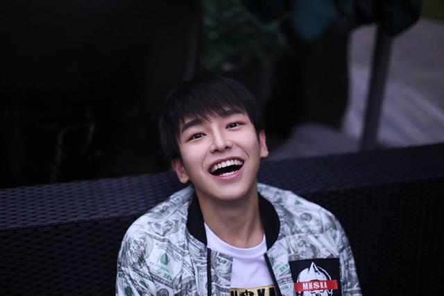 关于彭昱畅你不知道的事，争“番位”争到解约