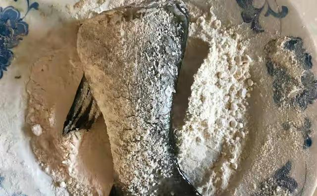 没有料酒用什么去腥，鸡胸肉没有料酒用什么去腥（炖鱼无腥味还解馋）