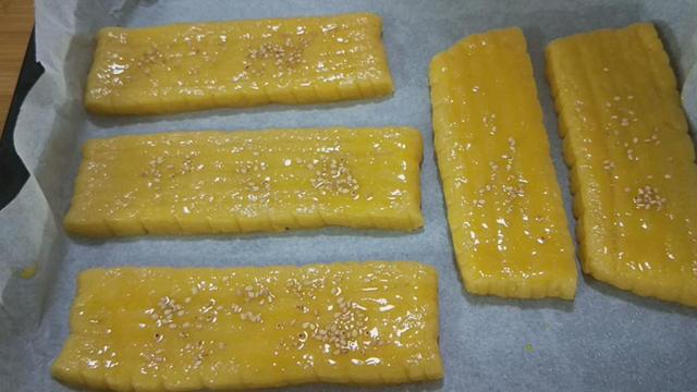 怎样在家做饼干，怎样在家做饼干简单做法（面粉里加2个鸡蛋）